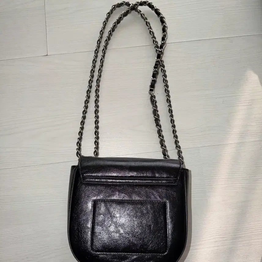 [BUNJANG] Black Chain Crossbody Bag / 블랙 체인 크로스백 가방