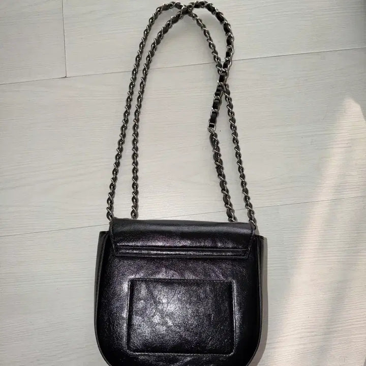 [BUNJANG] Black Chain Crossbody Bag / 블랙 체인 크로스백 가방