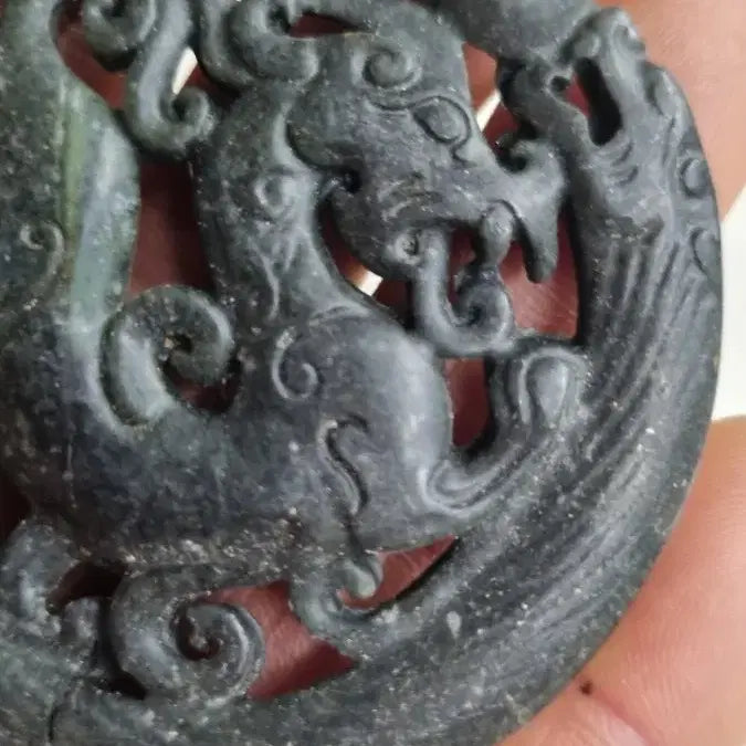[BUNJANG] Black Dragon Jade Pendant with Unique Form / 흑룡옥패 특이한 기형입니다
