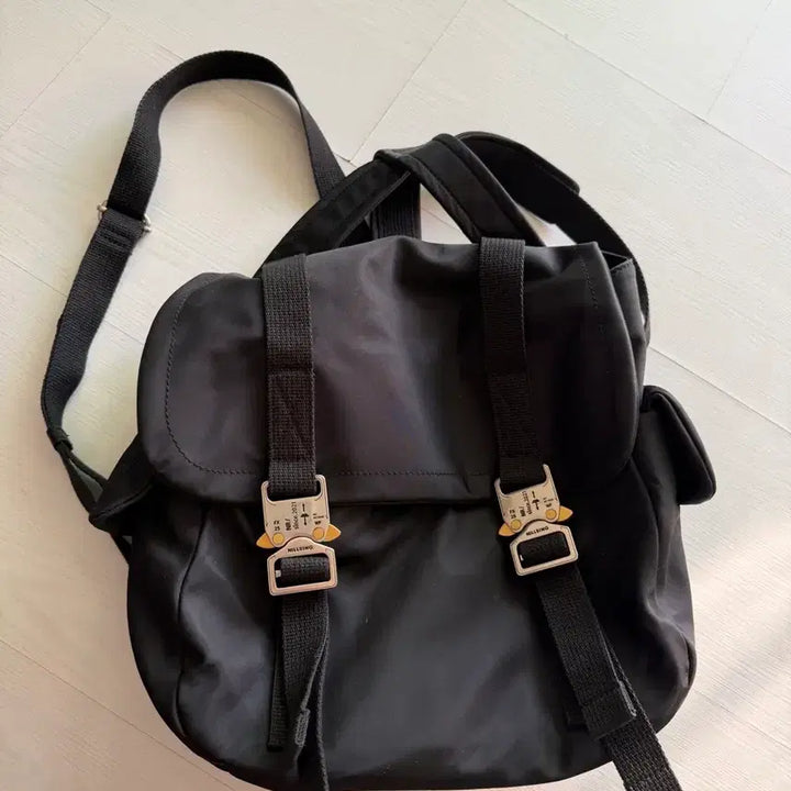 [BUNJANG] Niling 5:30 PM Backpack Black / 닐링 오후 다섯시 반 백팩 블랙