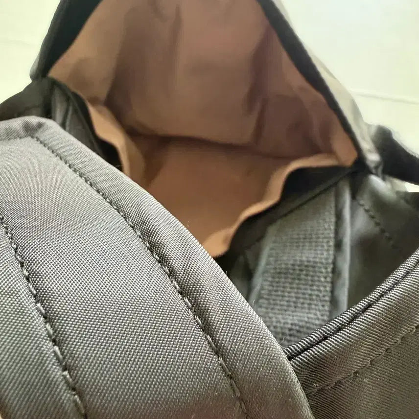 [BUNJANG] Niling 5:30 PM Backpack Black / 닐링 오후 다섯시 반 백팩 블랙