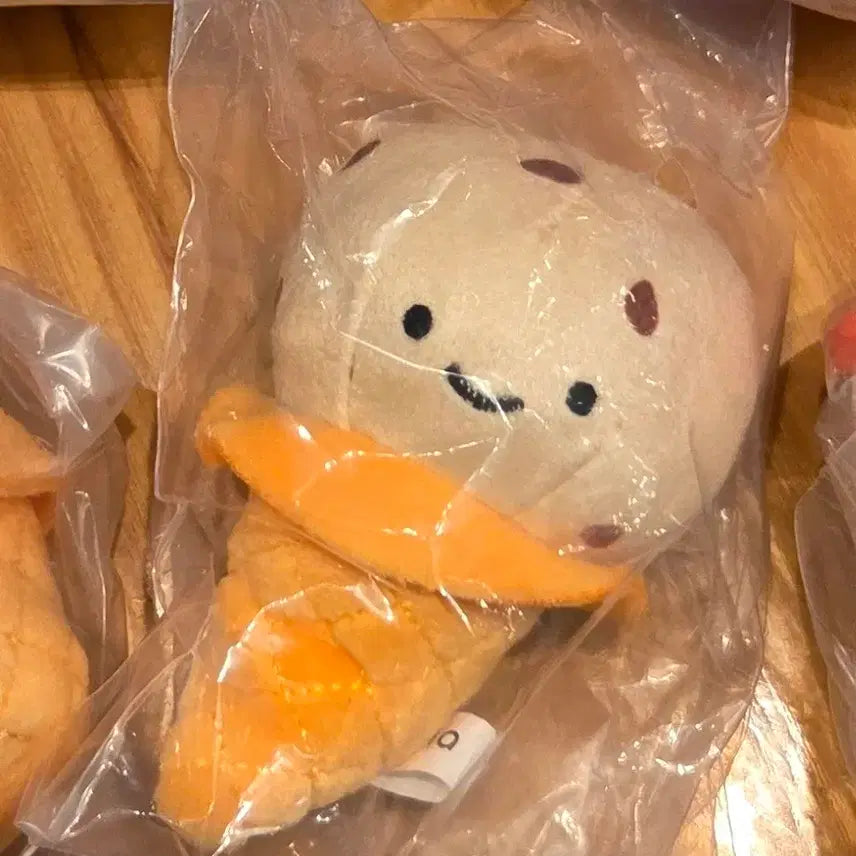 [BUNJANG] Nikkori Ice Cream Mascot Gachapon / 닛코리노 아이스크림 인형 가챠