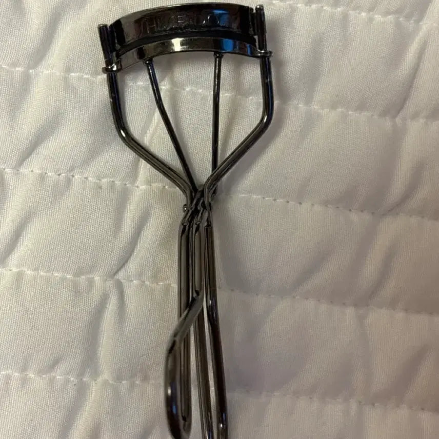 [BUNJANG] Shiseido Eyelash Curler / 시세이도 뷰러