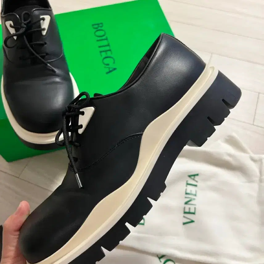 [BUNJANG] Bottega Veneta Tire Derby Shoes / 보테가 타이어 더비 42