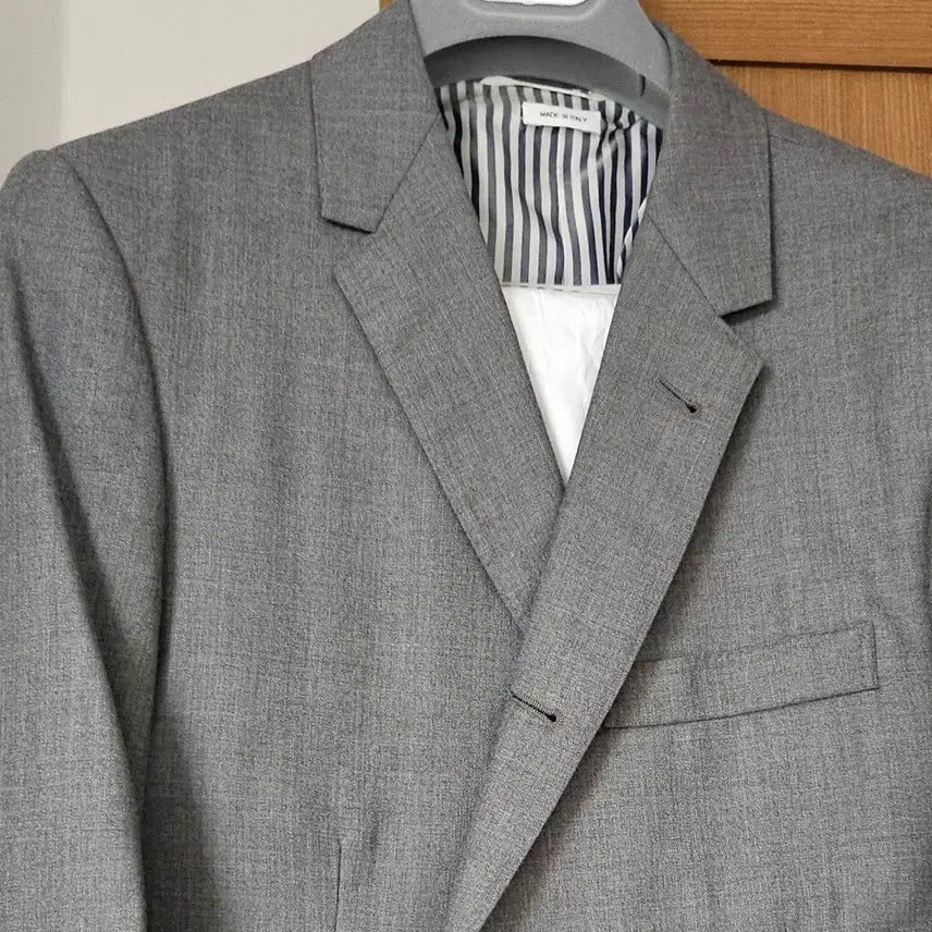 [BUNJANG] Thom Browne Classic Mid-Gray Suit Set / 톰브라운 클래식 미드그레이 수트 정장