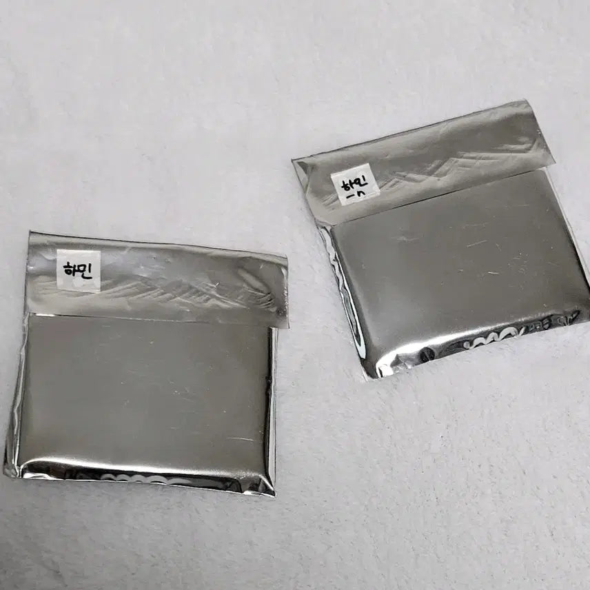 [BUNJANG] PLAVE Hamin Kakurenbo 2-Piece Set Can Badge / 플레이브 하민 카쿠렌보 캔뱃지 2개세트