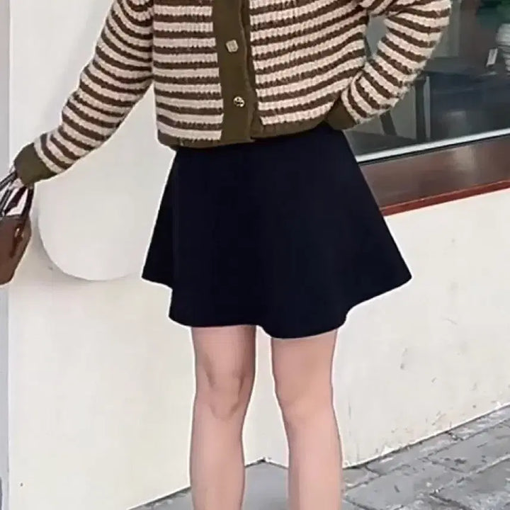 [BUNJANG] Wool Flare Skirt - Black (S Size) / 모직 플레어스커트 블랙(새제품)(반택포)