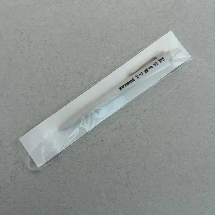 [BUNJANG] tripleS Park Sohyun Who's Fan Cafe Pen / 트리플에스 박소현 깨어 후즈팬 카페 볼펜 양도