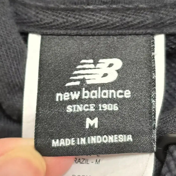 [BUNJANG] New Balance Hooded Sweatshirt M 95 / 뉴발란스 후드티 M 95
