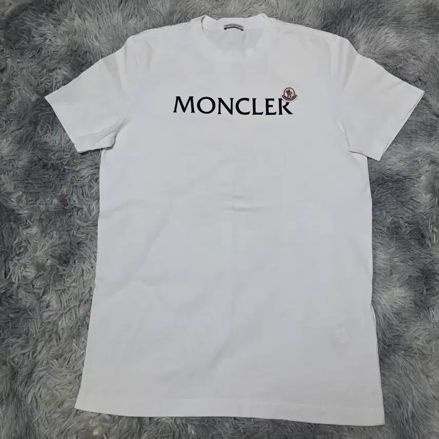 [BUNJANG] Moncler T-Shirt / 몽클레어 반팔티 판매합니다