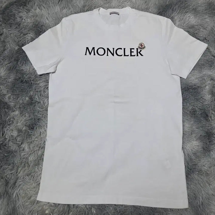 [BUNJANG] Moncler T-Shirt / 몽클레어 반팔티 판매합니다