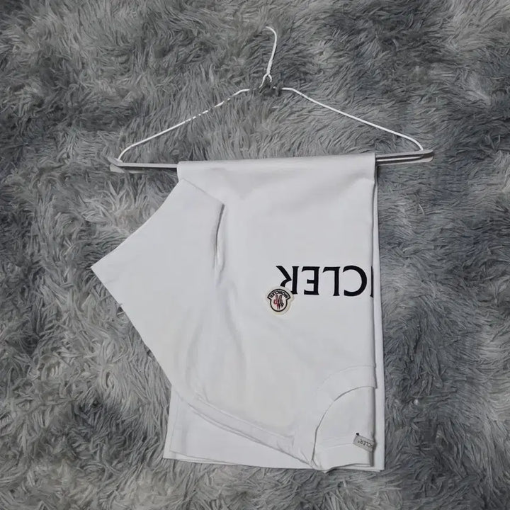 [BUNJANG] Moncler T-Shirt / 몽클레어 반팔티 판매합니다