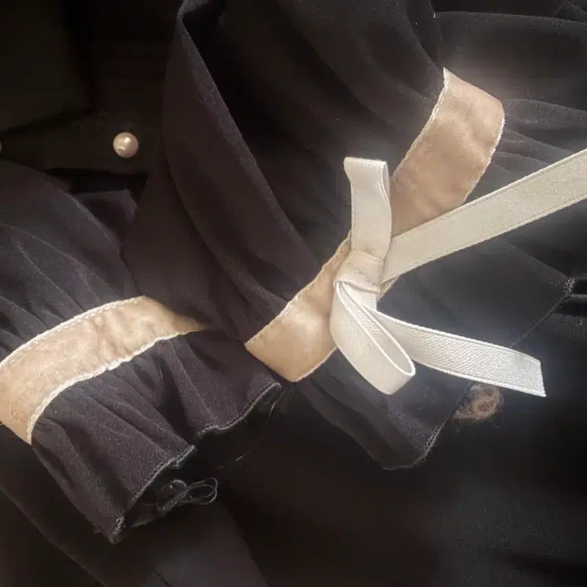 [BUNJANG] Dear My Love Blouse &amp; Skirt Set / 디마럽 디어마이러브 블라우스 스커트 세트