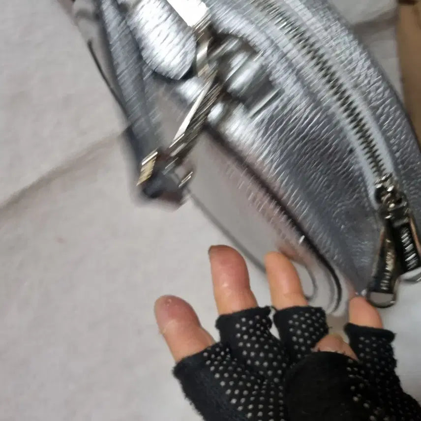 [BUNJANG] Steve Madden Silver Circular Crossbody Bag / 스티브 매든 실버 사죽 원형크로스 가방