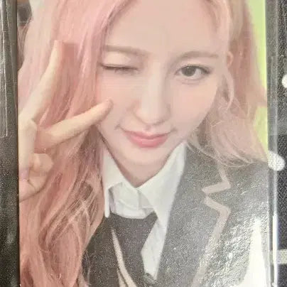 [BUNJANG] IVE Gaeul Black Hole Broadcast Photocard / 아이브 가을 블랙홀 공방포카 양도