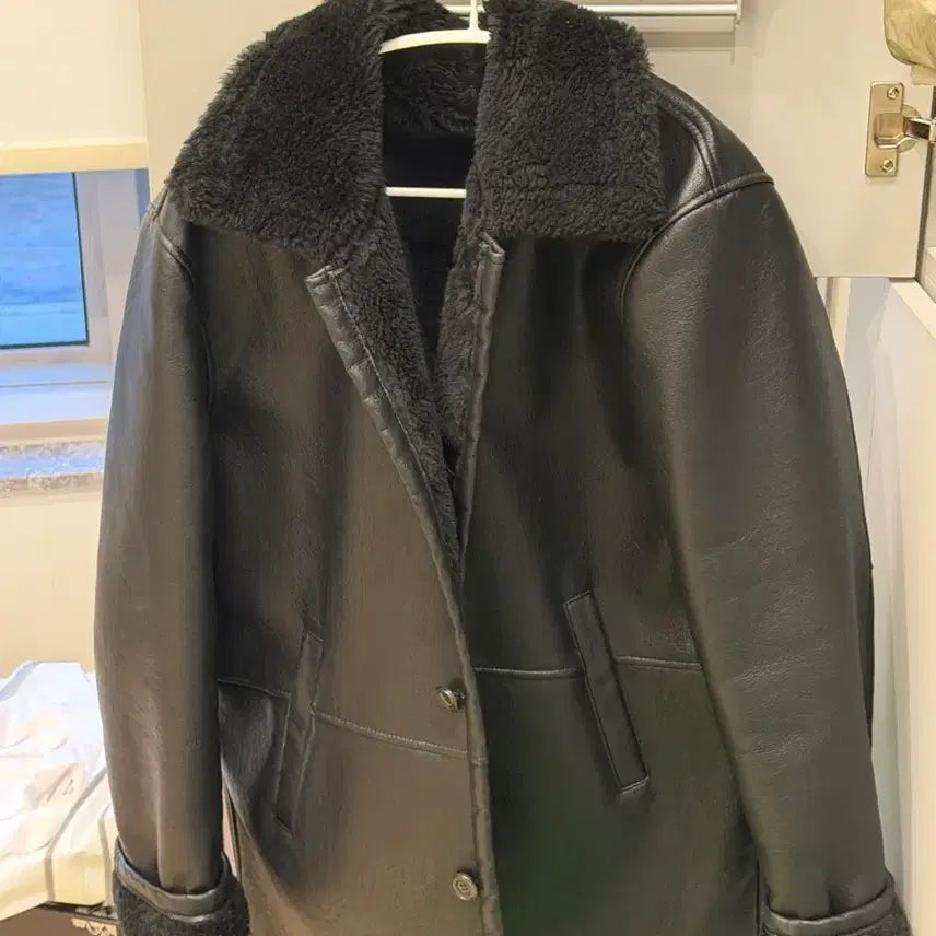 [BUNJANG] Enough Black Faux Leather Jacket / 이너프 블랙 무스탕