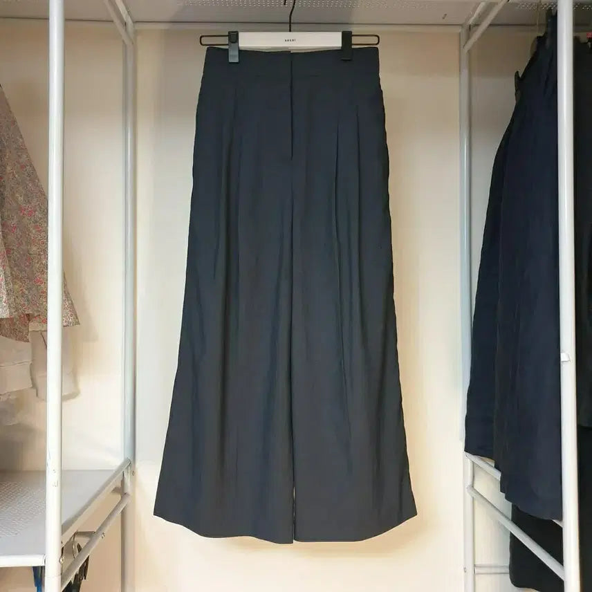 [BUNJANG] LANVIN COLLECTION Linen Blend Two-Tuck Wide Pants / 한섬 LANVIN COLLECTION 랑방컬렉션 린넨혼방 투턱 와이드팬츠