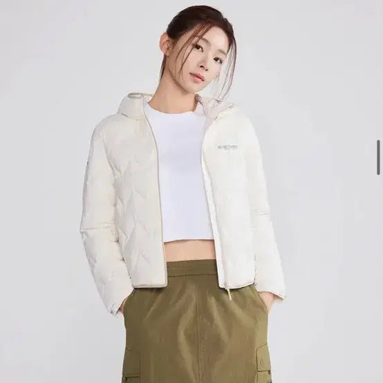 [BUNJANG] Discovery Lightweight Short Down Jacket / 디스커버리 경량패딩