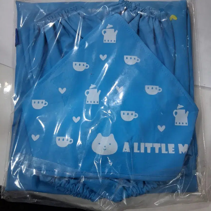 [BUNJANG] Dodam Ani-Fe Waterproof Apron Set with Mittens and Hood / 도담 애니페 방수 앞치마 + 토시 두건 세트