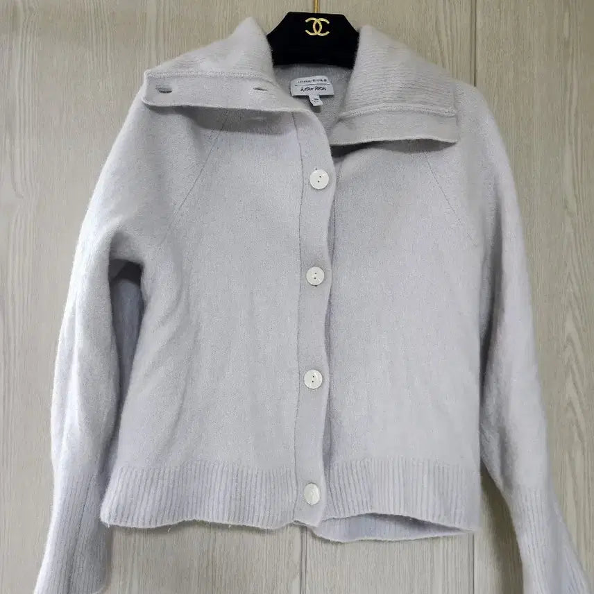 [BUNJANG] And Other Stories Collar Knit Cardigan / 앤아더스토리즈 카라 니트 가디건