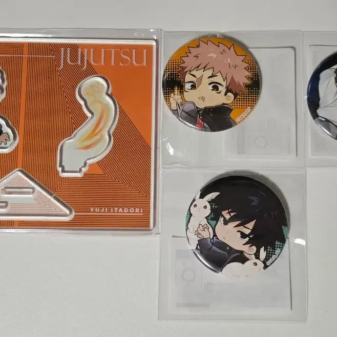 [BUNJANG] Jujutsu Kaisen Yuji Itadori Acrylic Diorama &amp; Can Badge Set / 주술회전 마루쿠지 이타도리 유지 아크릴 디오라마, 캔뱃지 팝니다