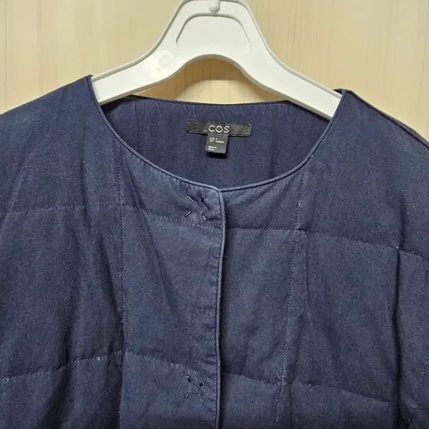 [BUNJANG] COS Navy Quilted Padded Jacket / COS 코스 네이비 퀼팅 패딩 자켓