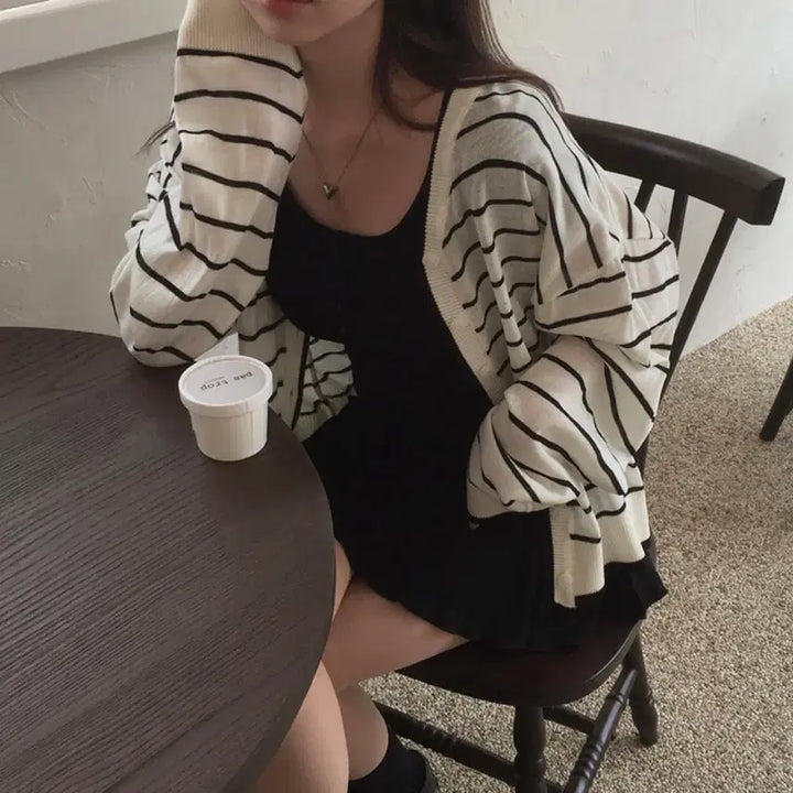 [BUNJANG] Momented Summer Stripe V-Neck Knit Cardigan / 크림치즈마켓 모먼티드 썸머 스트라이프 브이넥 니트 가디건