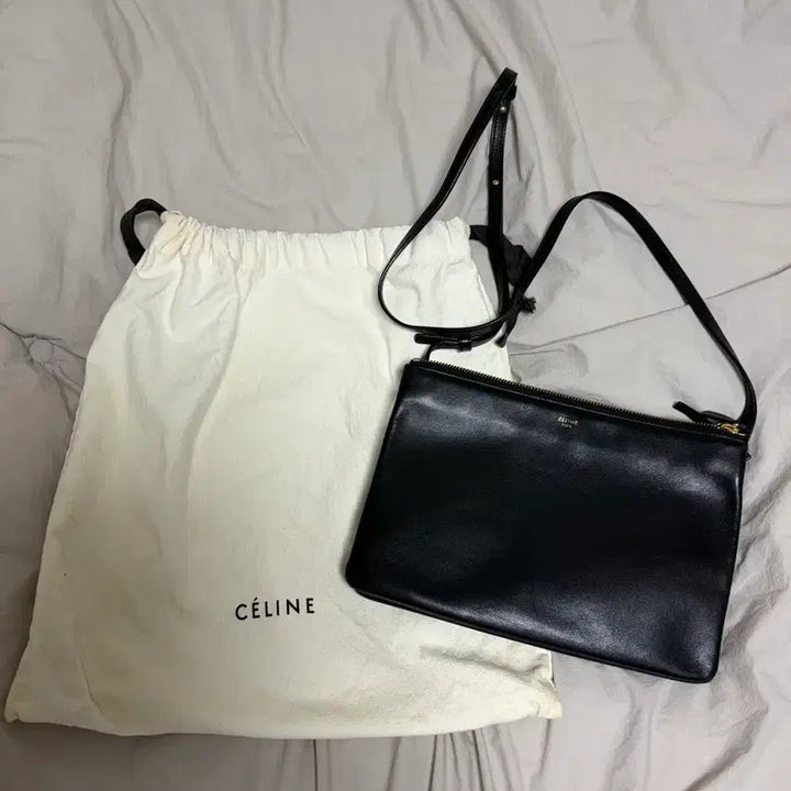 [BUNJANG] Celine Trio Bag Black (Medium) / 셀린느 트리오백 블랙(미디움)