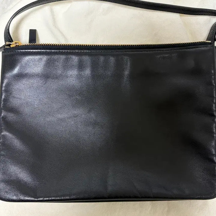 [BUNJANG] Celine Trio Bag Black (Medium) / 셀린느 트리오백 블랙(미디움)