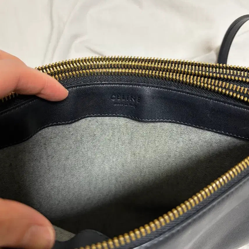 [BUNJANG] Celine Trio Bag Black (Medium) / 셀린느 트리오백 블랙(미디움)