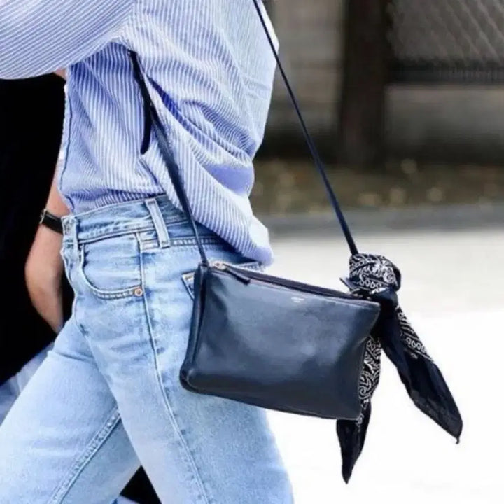 [BUNJANG] Celine Trio Bag Black (Medium) / 셀린느 트리오백 블랙(미디움)