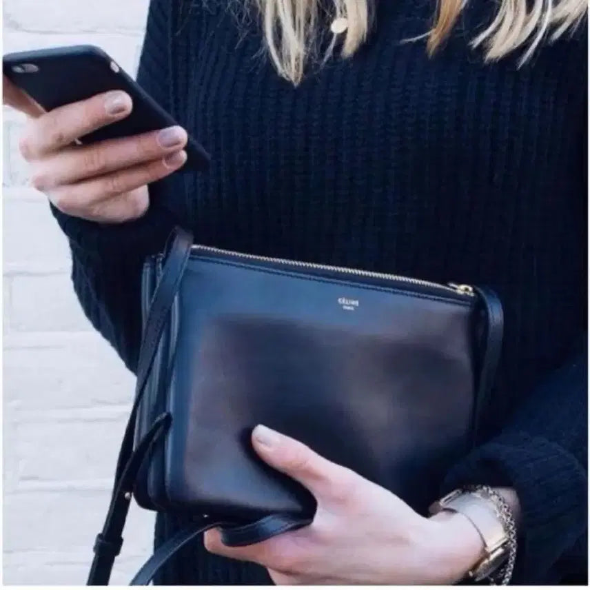 [BUNJANG] Celine Trio Bag Black (Medium) / 셀린느 트리오백 블랙(미디움)