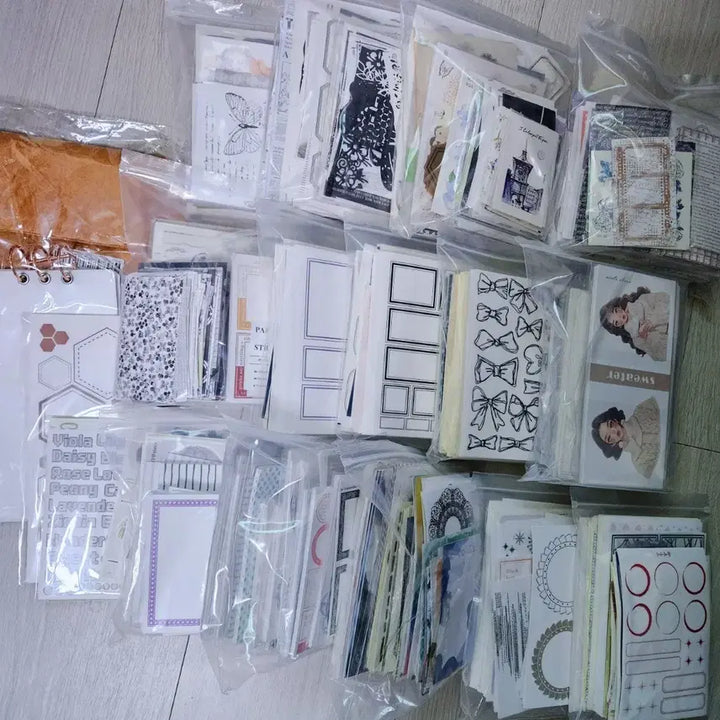 [BUNJANG] Assorted Stationery Box Set / 다꾸템 대량 정리 박스 / 감성 다꾸 약 7kg / 마지막 1박스