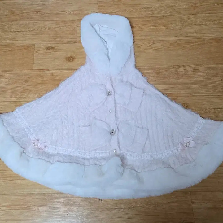 [BUNJANG] Liz Lisa Pink Fur Poncho Cape / 리즈리사 핑크 퍼 판초 케이프 판매합니다