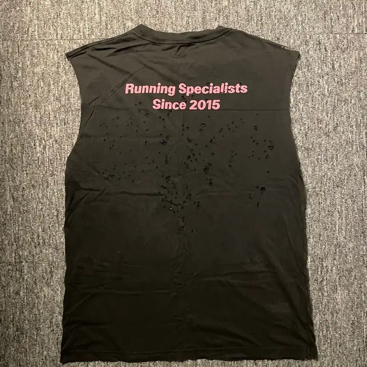 [SOLD OUT] 새티스파이 모스테크 슬리브리스 에이지드 블랙 [4]