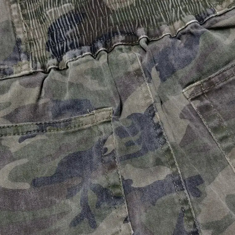[BUNJANG] Sorridere Camouflage High-Waist Mini Skirt (M) / [Sorridere] 뒷밴딩 카모 4버튼 하이웨이스트 스커트 (M)