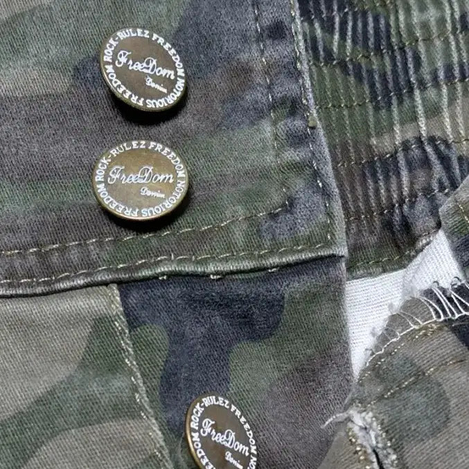 [BUNJANG] Sorridere Camouflage High-Waist Mini Skirt (M) / [Sorridere] 뒷밴딩 카모 4버튼 하이웨이스트 스커트 (M)