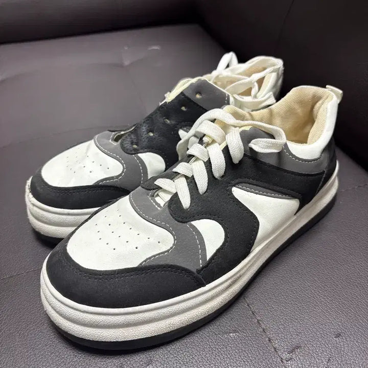 [BUNJANG] A-bly Sneakers / 에이블리 스니커즈