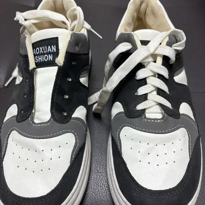 [BUNJANG] A-bly Sneakers / 에이블리 스니커즈