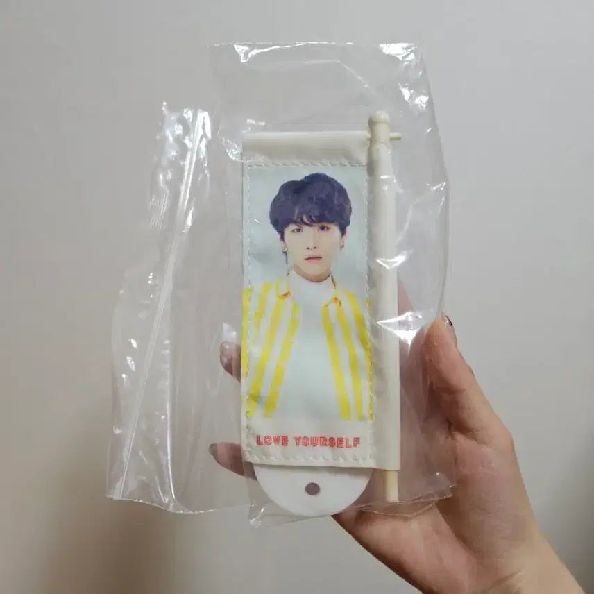 [BUNJANG] BTS Suga Love Yourself Mini Flag / 슈가 럽셀콘 미니 플래그