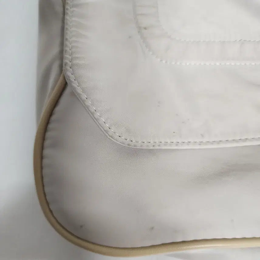 [BUNJANG] Matinkim J420 Nylon Buckle Shoulder Bag / J420 마땡킴 버클 나일론 숄더백