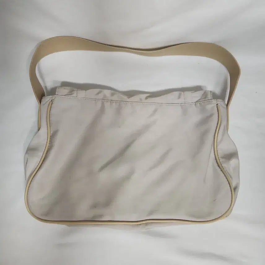 [BUNJANG] Matinkim J420 Nylon Buckle Shoulder Bag / J420 마땡킴 버클 나일론 숄더백