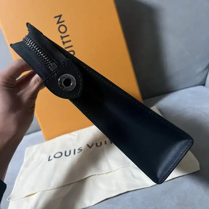 [BUNJANG] Louis Vuitton Eclipse Pochette Voyage Clutch / [새상품급] 루이비통 이클립스 포쉐트 보야주 클러치