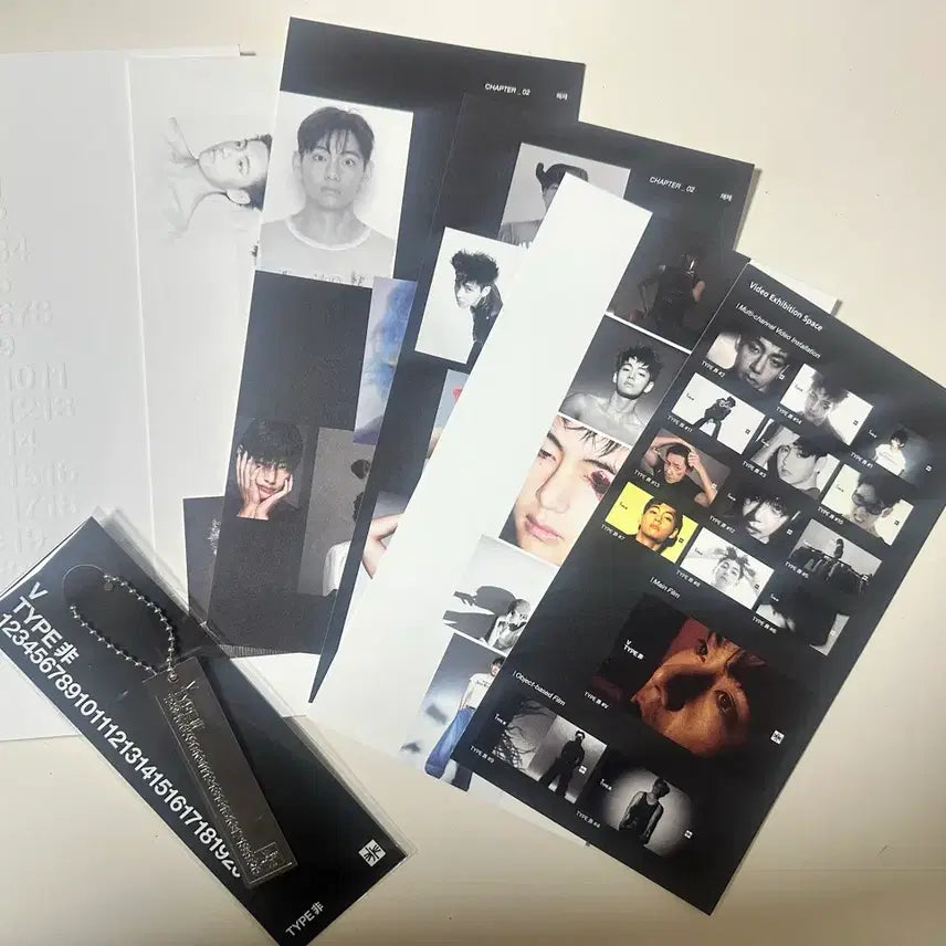 [BUNJANG] BTS V Taehyung Freeze House Exhibition Photobook + Digital Code / 방탄 뷔 태형 프리즈하우스 전시회 도록+디지털코드