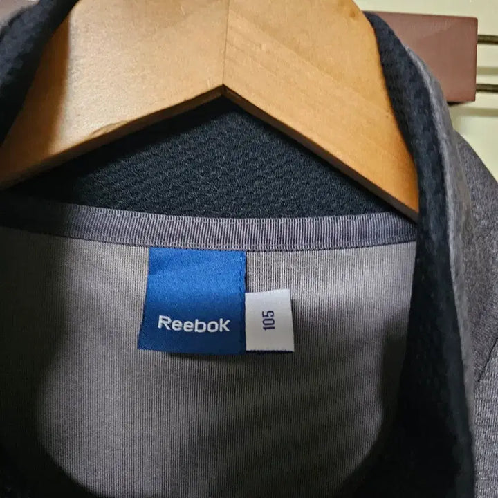 [BUNJANG] Reebok Gray Zip-up Jacket (Size 105) / 리복 그레이 집업 자켓 105