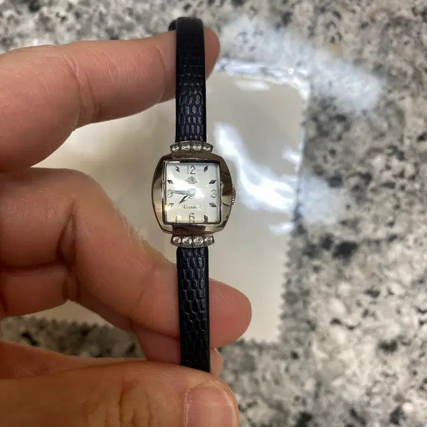 [BUNJANG] Rosemont Leather Watch / 로즈몽 가죽시계