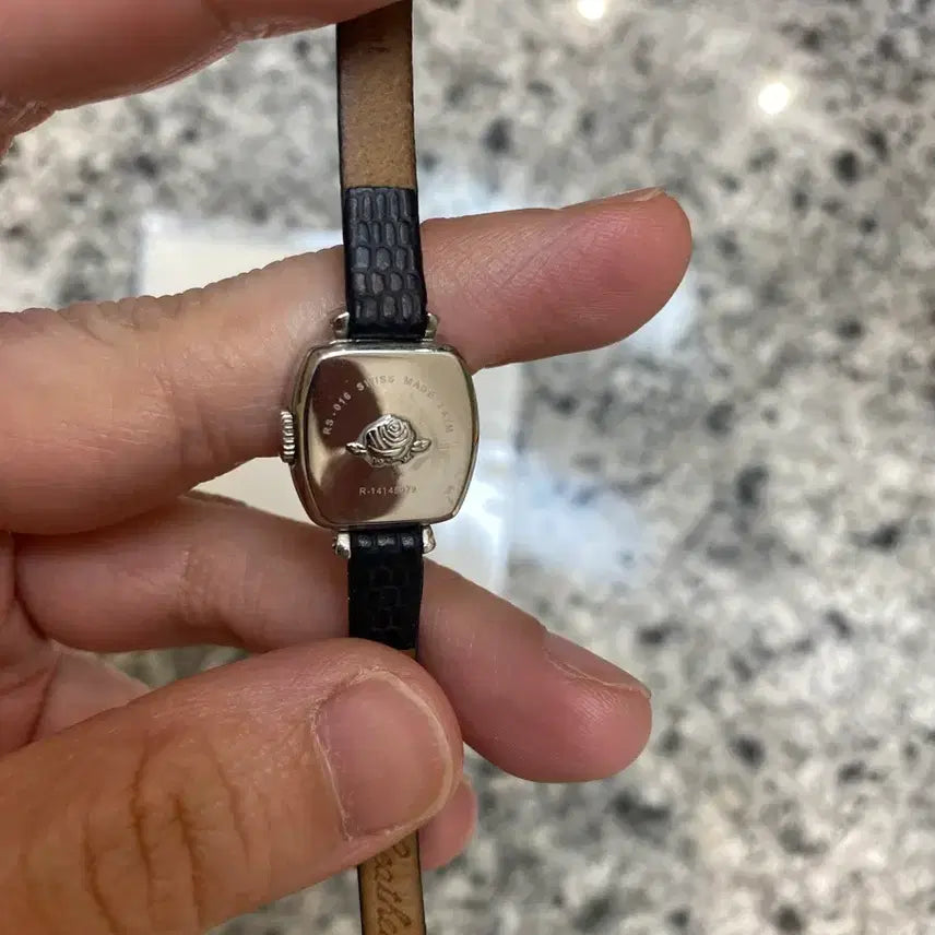 [BUNJANG] Rosemont Leather Watch / 로즈몽 가죽시계