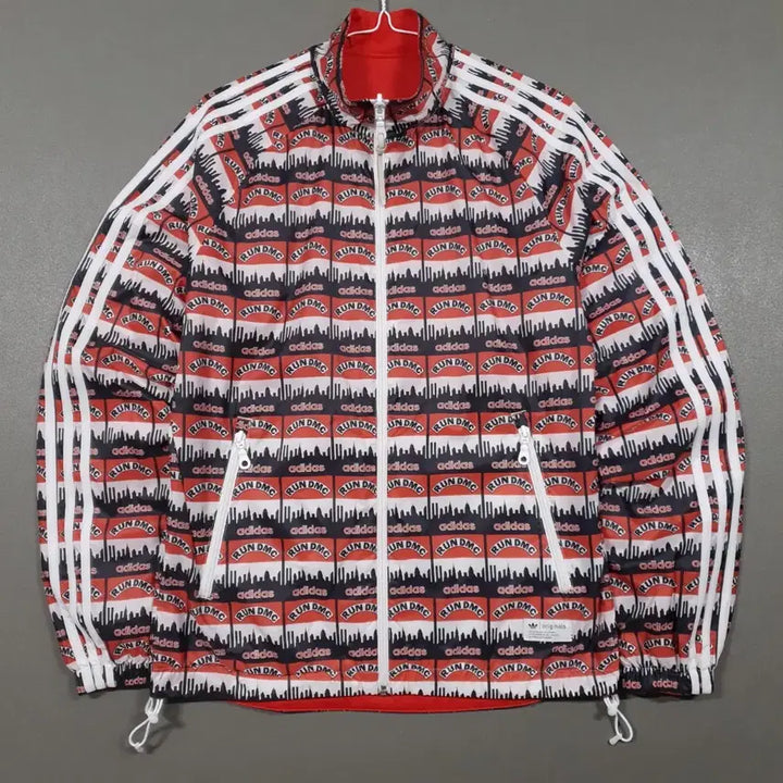 [BUNJANG] Adidas Run DMC Reversible Windbreaker Jersey / 아디다스 X RUN DMC 콜라보 한정판 양면 리버서블 바람막이 져지