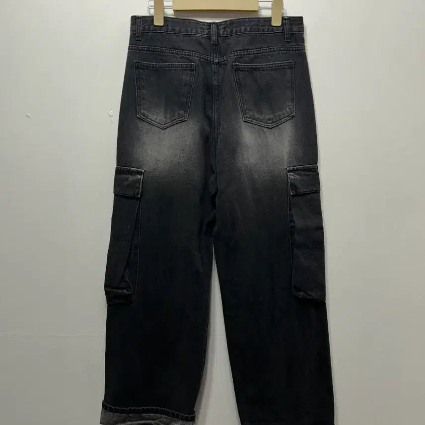 [BUNJANG] Black Washed Cargo Denim Pants - Women&