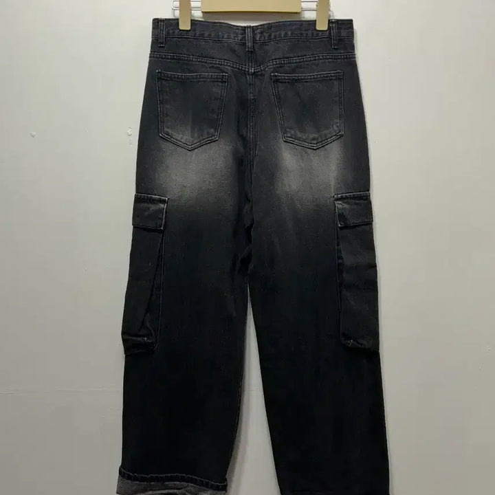 [BUNJANG] Black Washed Cargo Denim Pants - Women&
